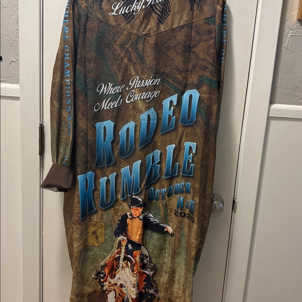 Rodeo Rumble Graphic Shirt - Picture 4 of 6